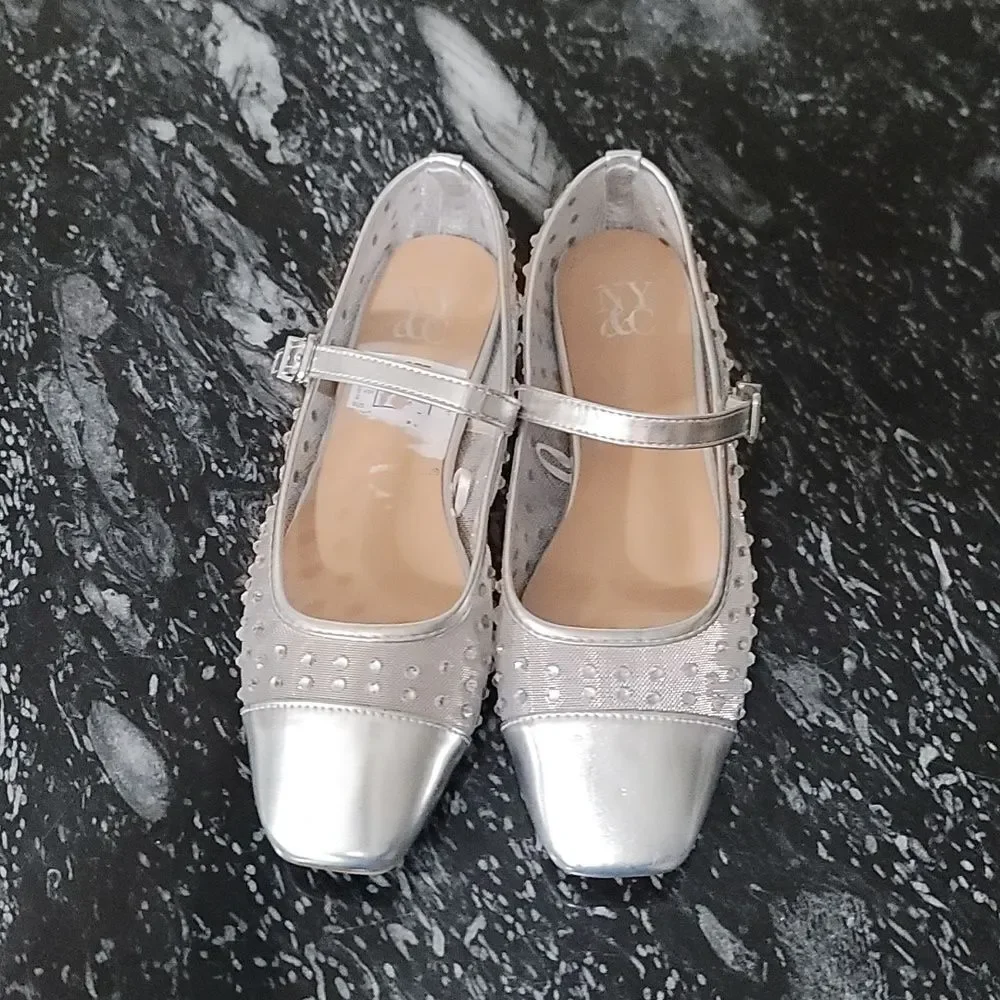 BRAND NEW NEW YORK & COMPANY RHINESTONE EMBELLISHED BUCKLE STRAP MARY JANE FLAT